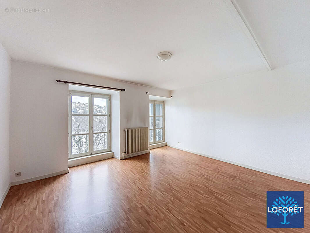 Maison à ESPALY-SAINT-MARCEL