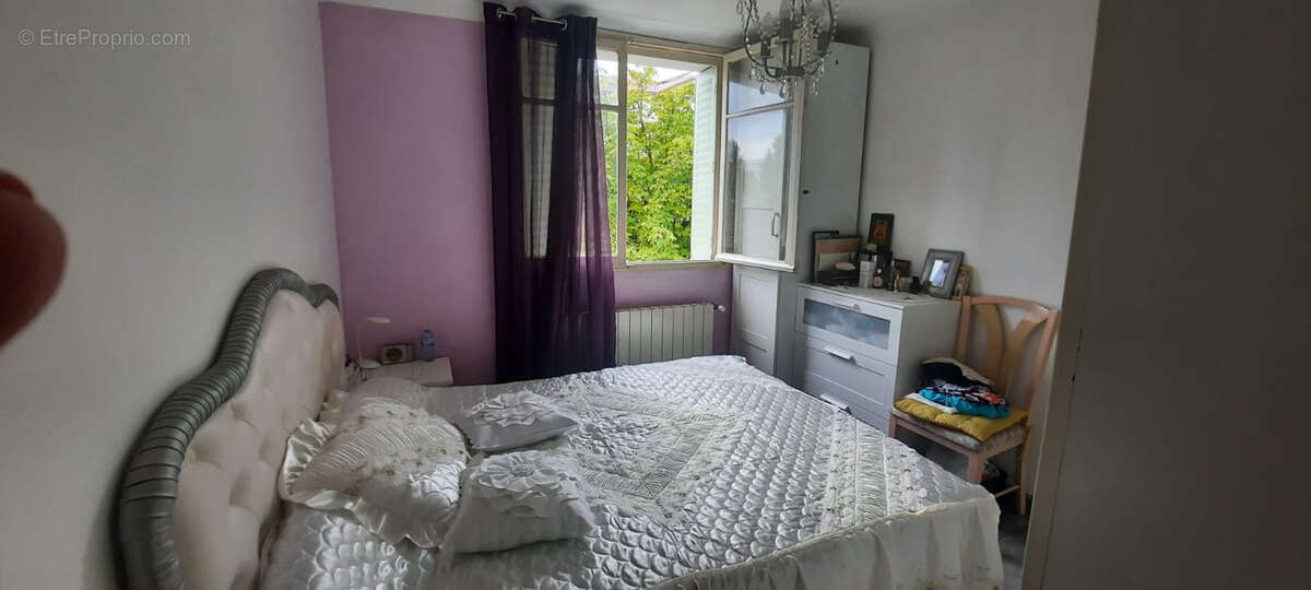 Appartement à MARSEILLE-9E
