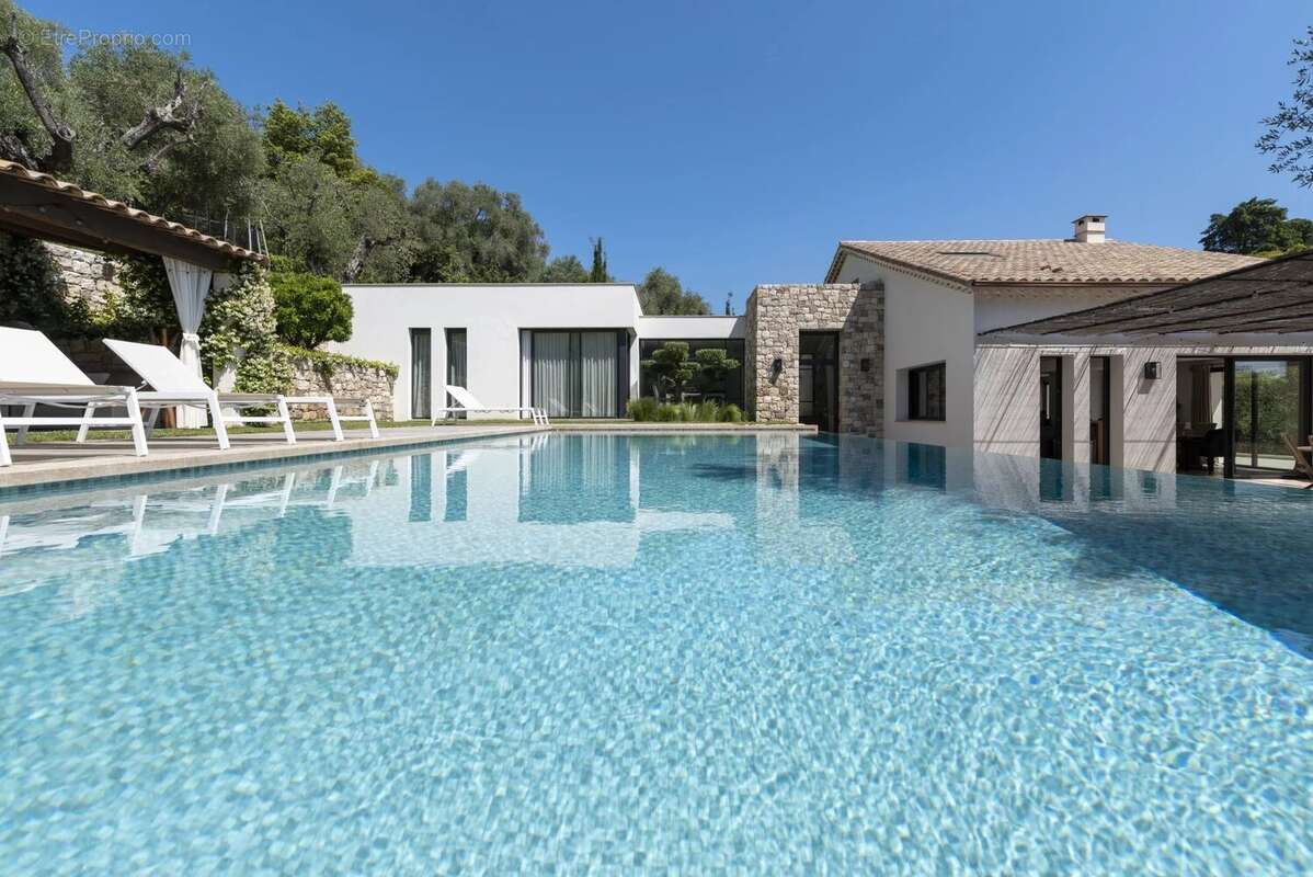 Maison à MOUGINS