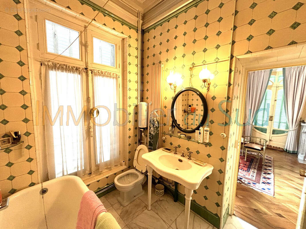 Appartement d’exception au cœur d’Alès   155 m2 avec terrasse dominante - photo 7