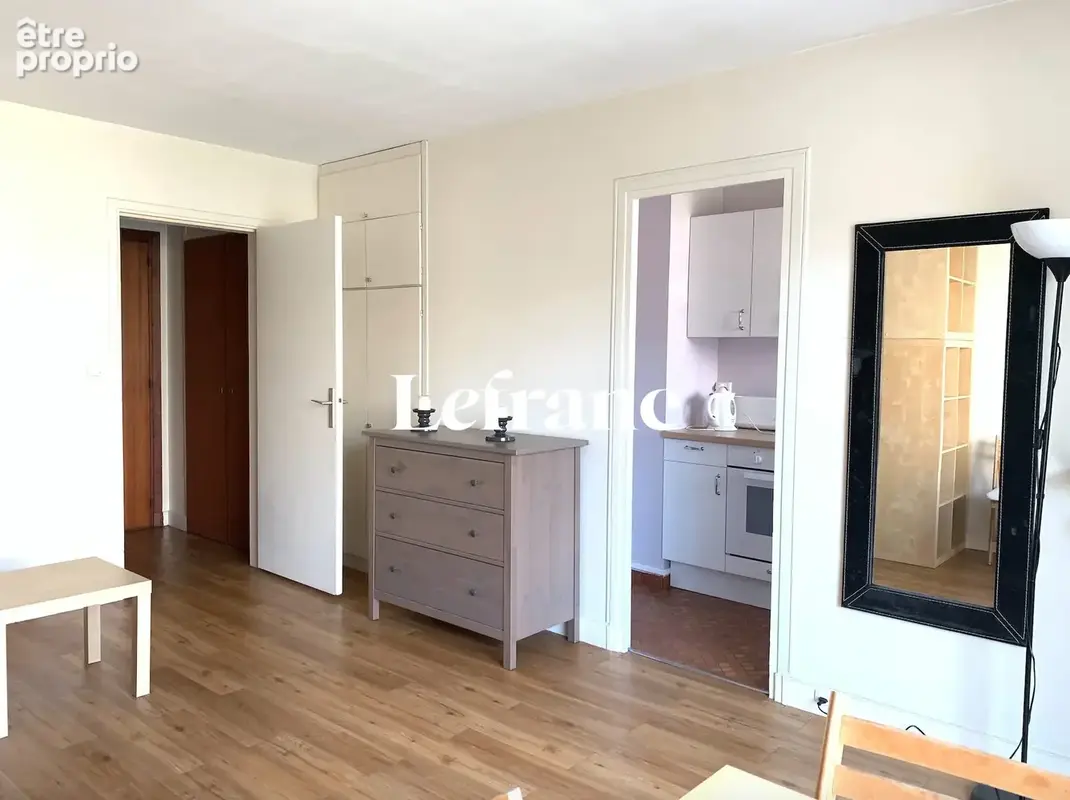 Appartement 1 pièce 31 m² à vendre à Paris-15e (75015) - photo 2