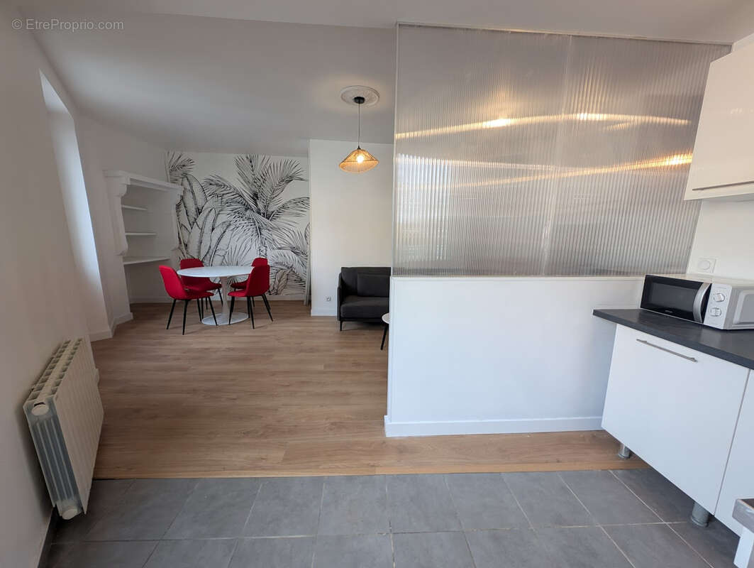 Appartement à GUILHERAND-GRANGES
