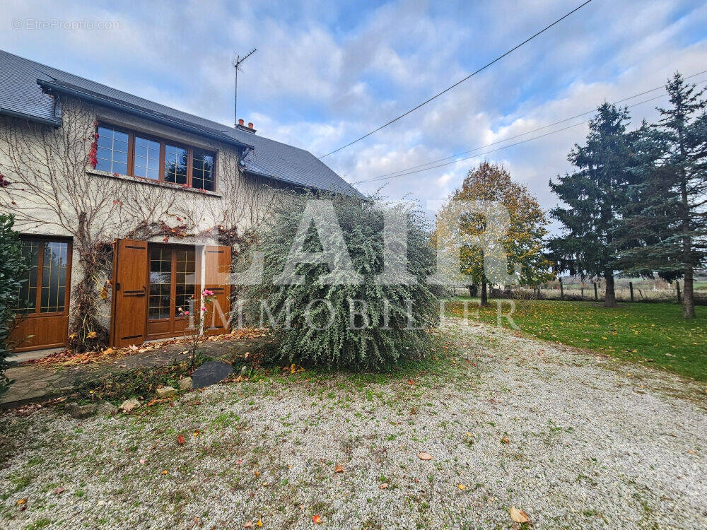 Maison à SAINT-PIERRE-DES-NIDS