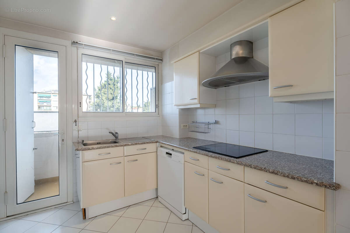 Appartement à MARSEILLE-8E