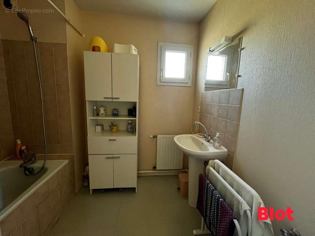 Appartement 64 m² à Vern-Sur-Seiche  - photo 5