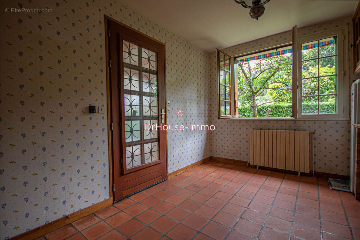 Maison à FOLLAINVILLE-DENNEMONT