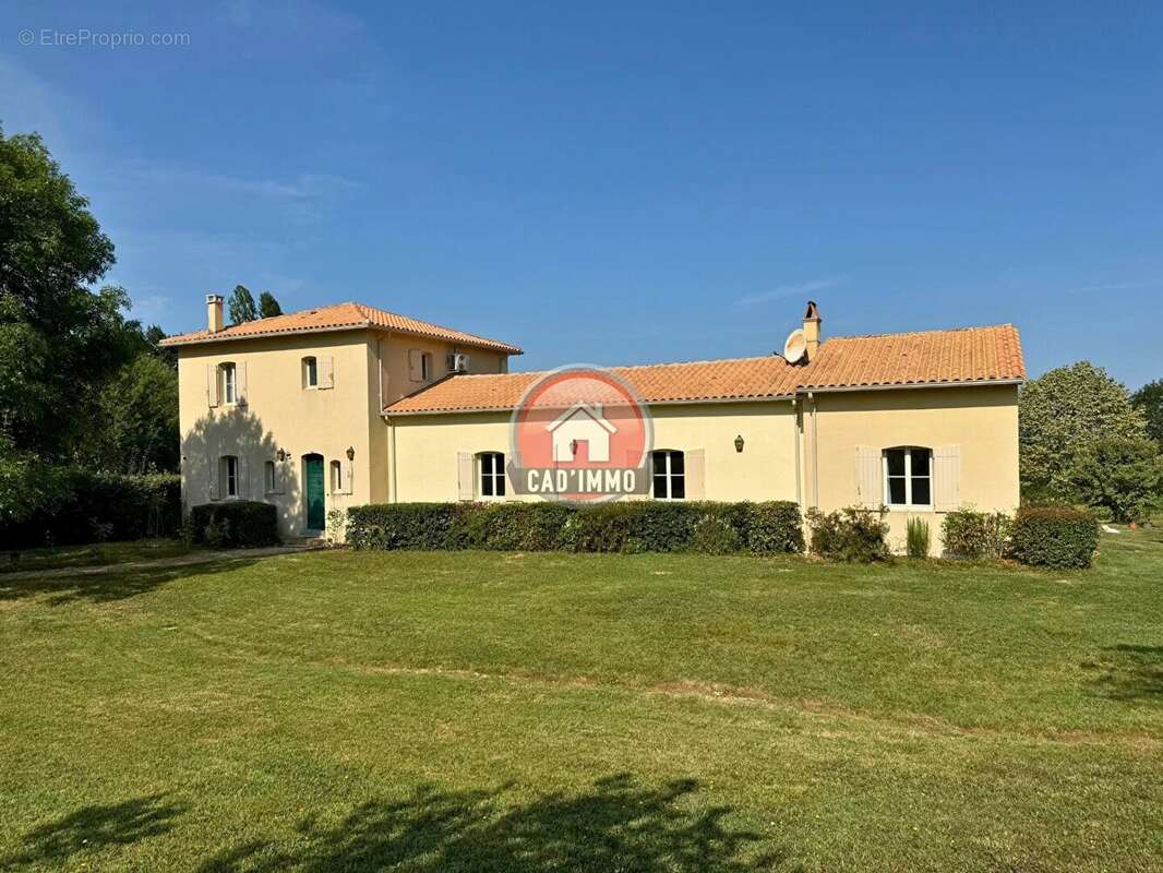 Maison à SAINT-NEXANS