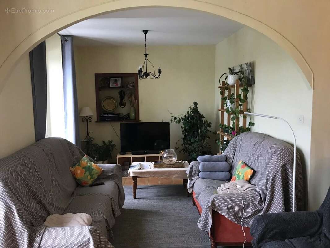 Maison à ARGENTON-CHATEAU