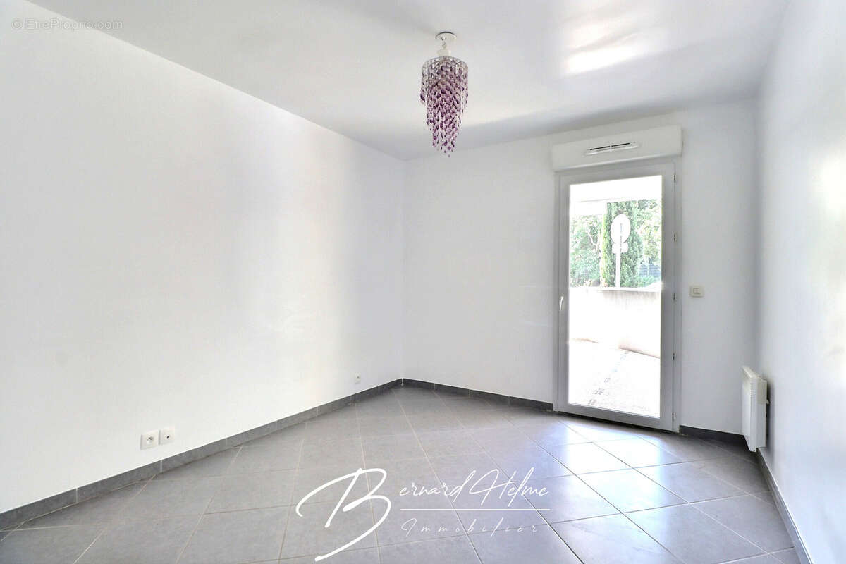 Appartement à MARSEILLE-9E