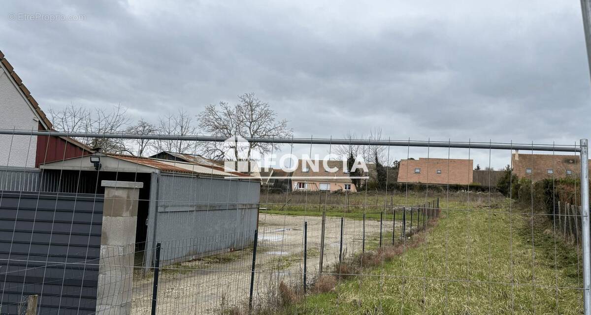 Terrain à SAINT-JEAN-D'ASSE