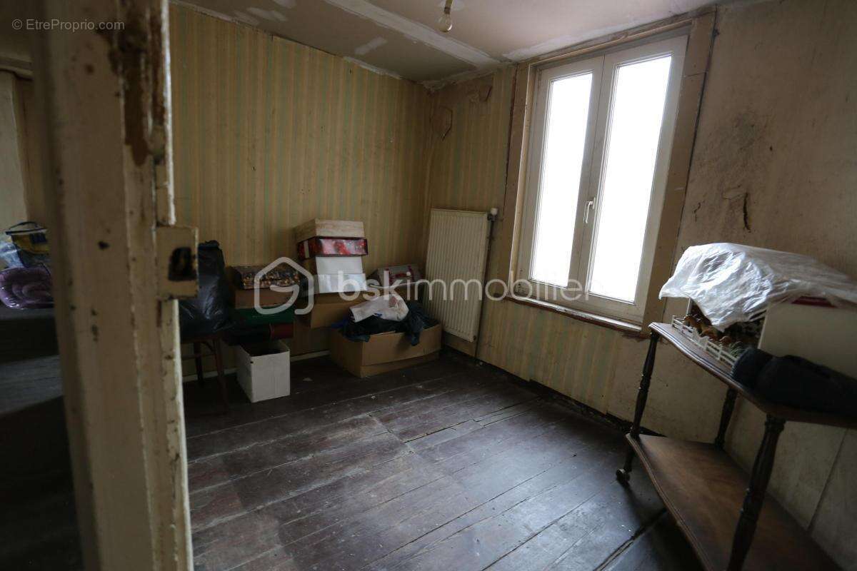 Maison de ville, 103 m2 habitables, actuellement 2 chambres mais potentiel à développer - photo 12