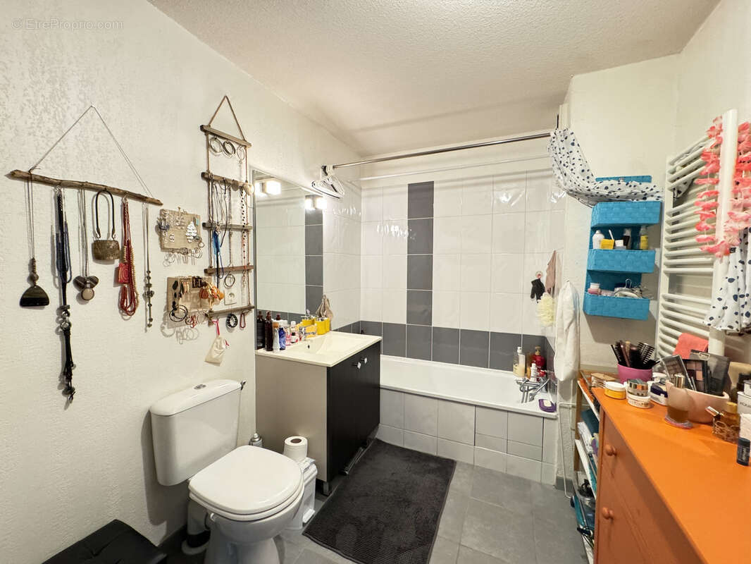 APPARTEMENT T1 DE 34 M2 avec terrasse et jardin - photo 8