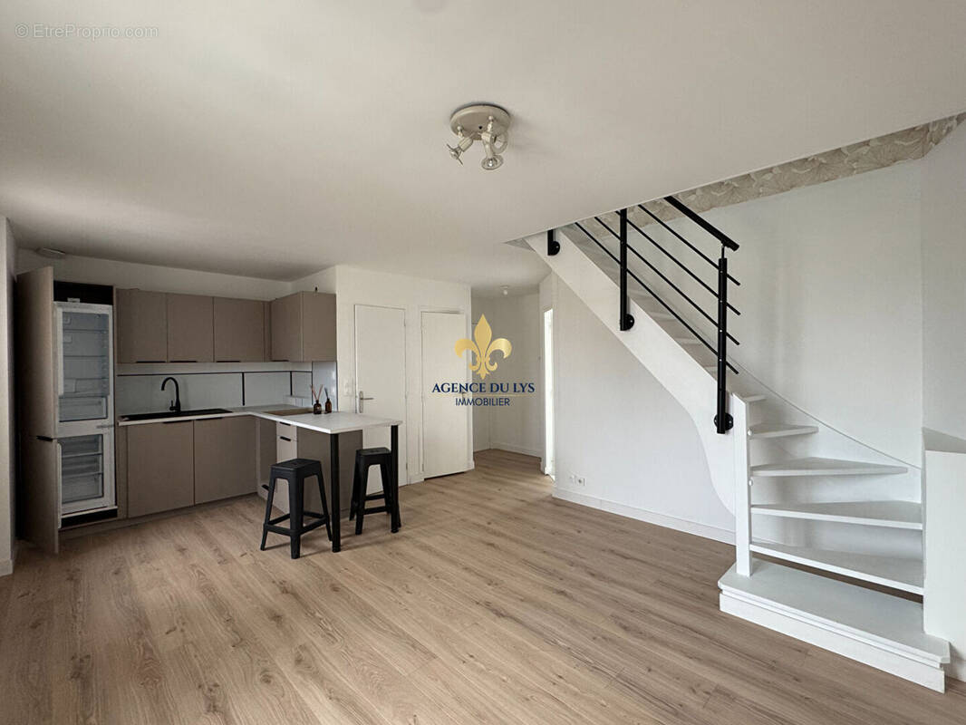 Appartement à LAMORLAYE