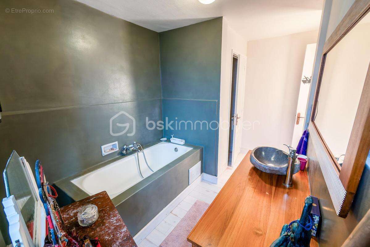 Appartement à SAINT-GERVAIS-LES-BAINS