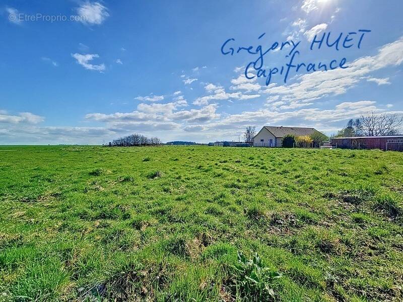 Terrain à GOUPILLIERES