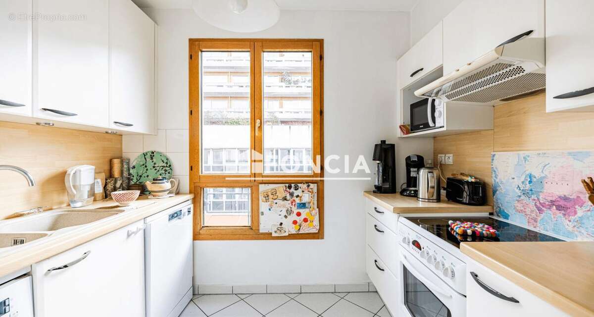 Appartement à PARIS-11E