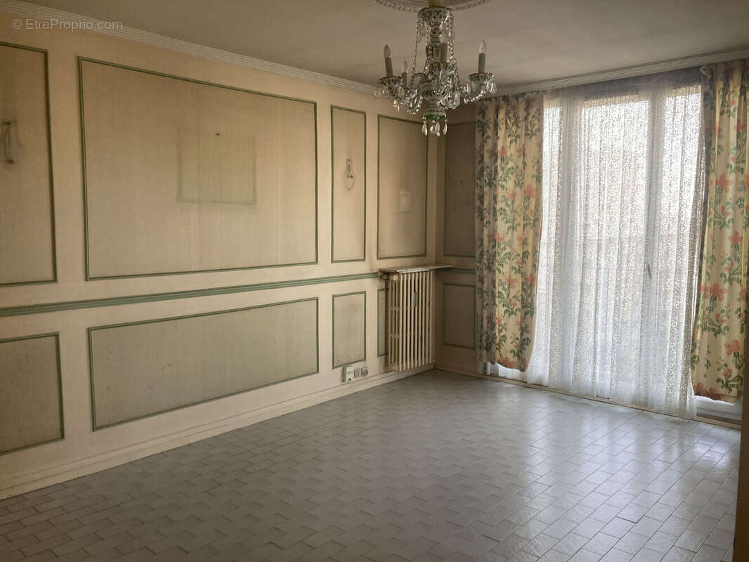 Appartement 75 m² à Garges-Les-Gonesse  - photo 3