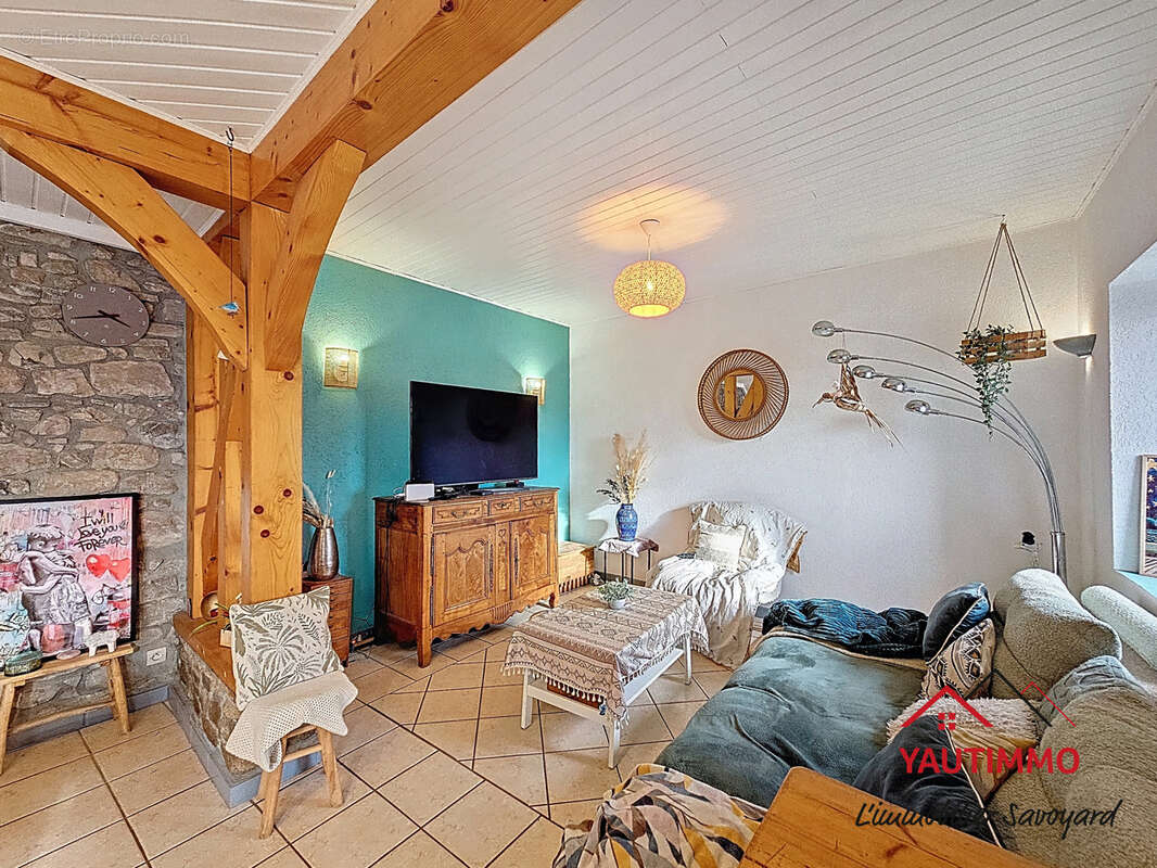 Appartement avec jardin, terrasse et annexe   Jusqu’à 4 chambres   Fillinges (74250)   Haute-Savoie - photo 2