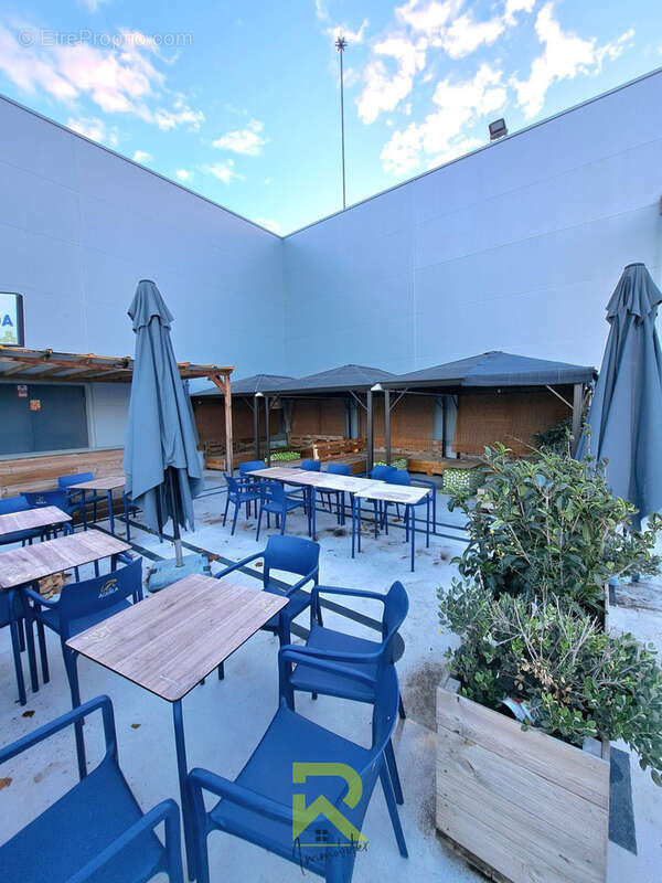 Centre de Padel 2200m2 - photo 6