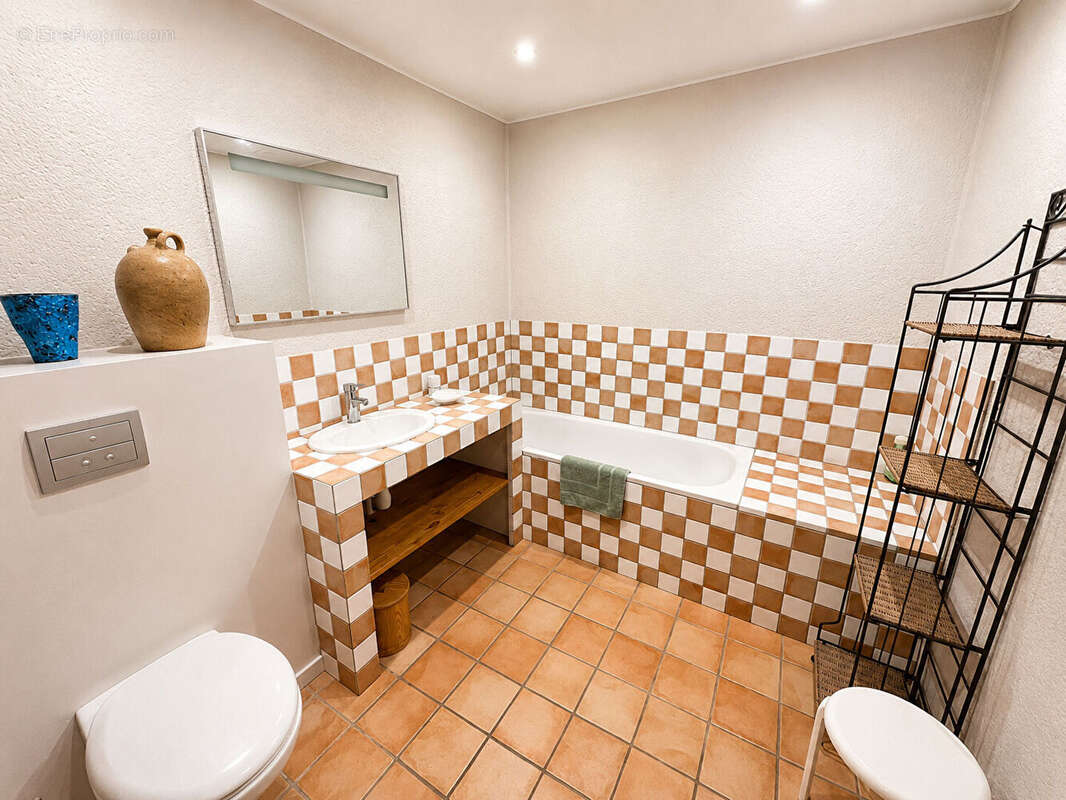 Hameau en pierre de caractère du XVI siècle - Visite virtuelle - photo 8