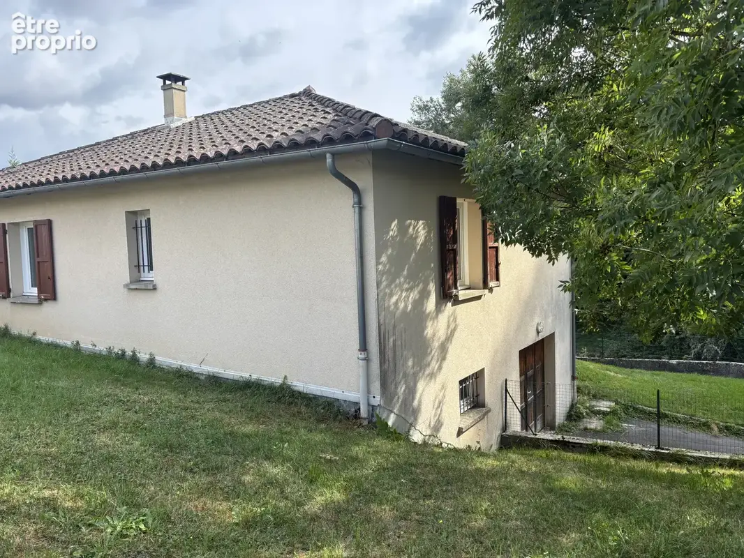 Maison Plain pied 4 pièces sur demi sous sol AURILLAC (15000) - photo 1