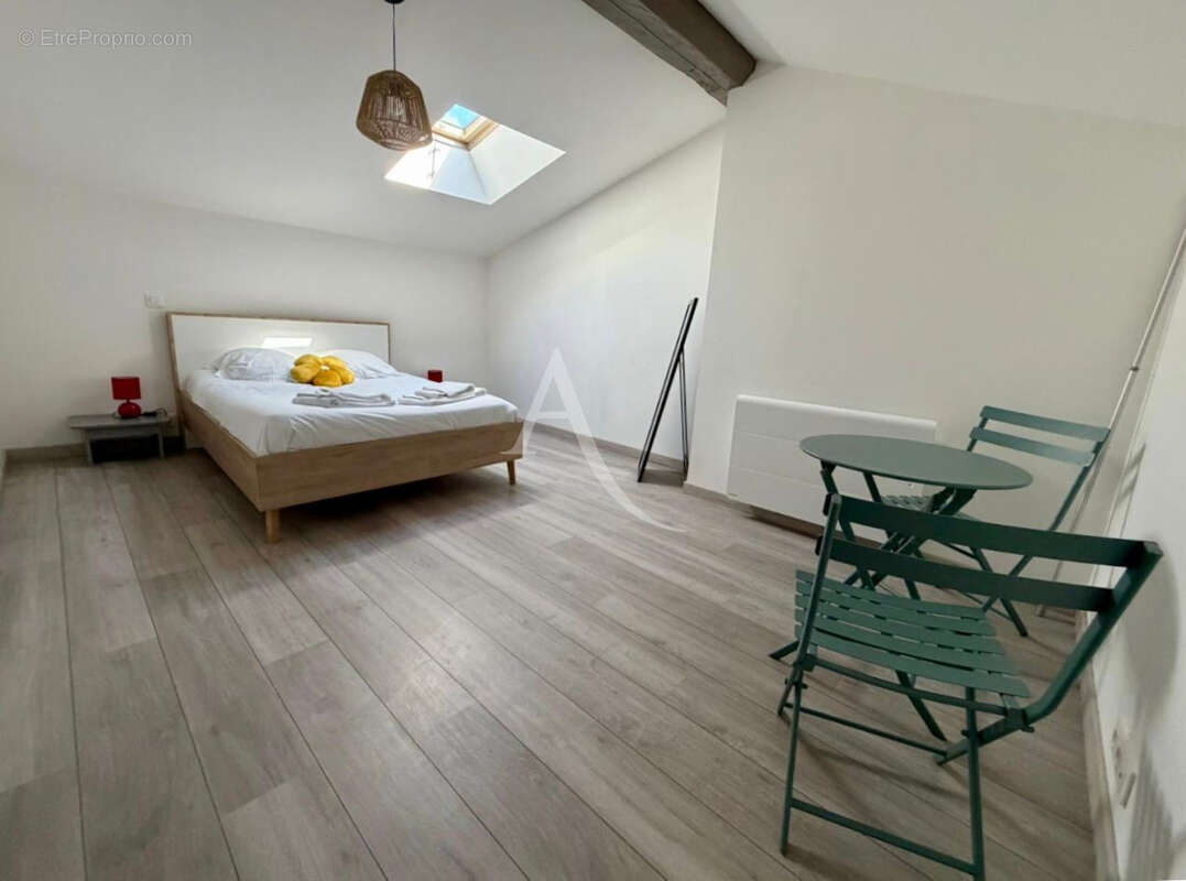 ROCHEFORT  Hyper-centre : Élégance et charme au coeur d'un hôtel particulier - photo 8