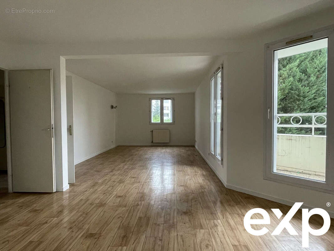 Appartement à RIS-ORANGIS