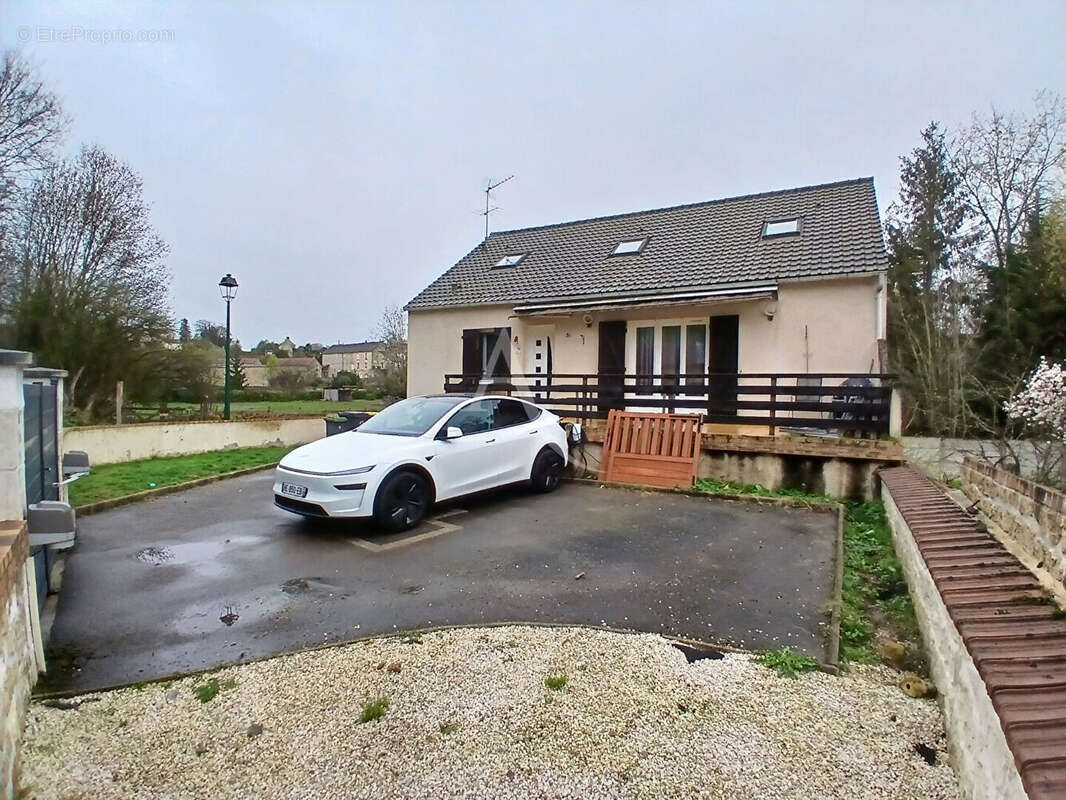 Maison à CHARS