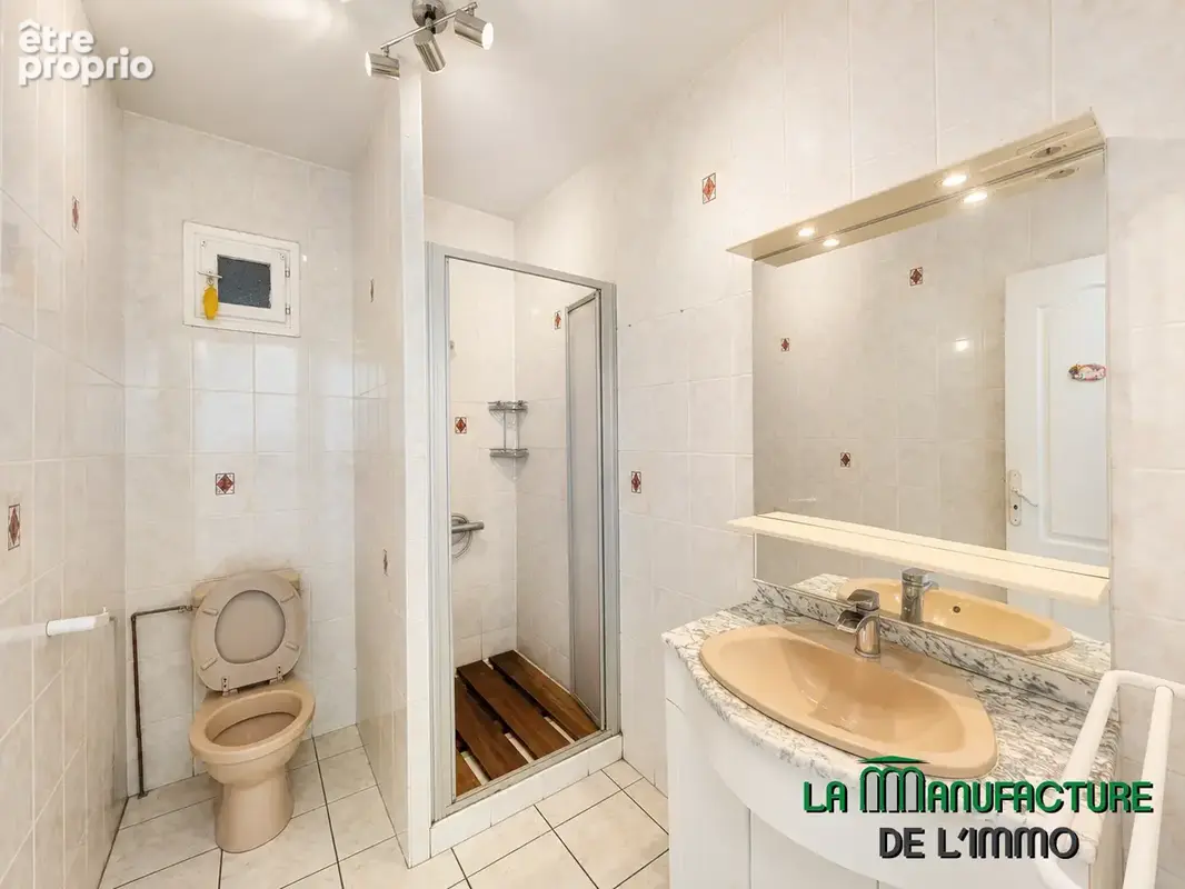Maison de type F5/F6 avec piscine et belle vue sur terrain de 920 m2 / aurec-sur-Loire - photo 15
