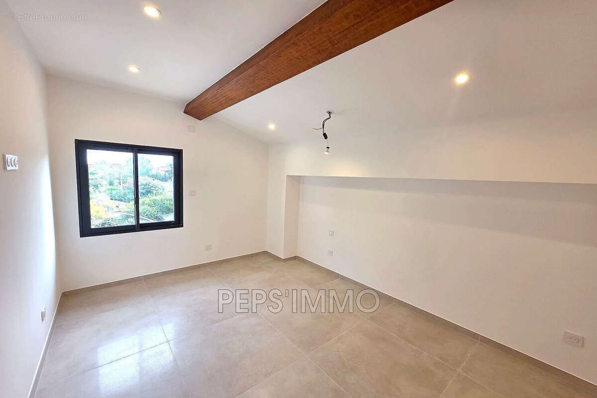 Maison 175 m² à Carry-Le-Rouet  - photo 8