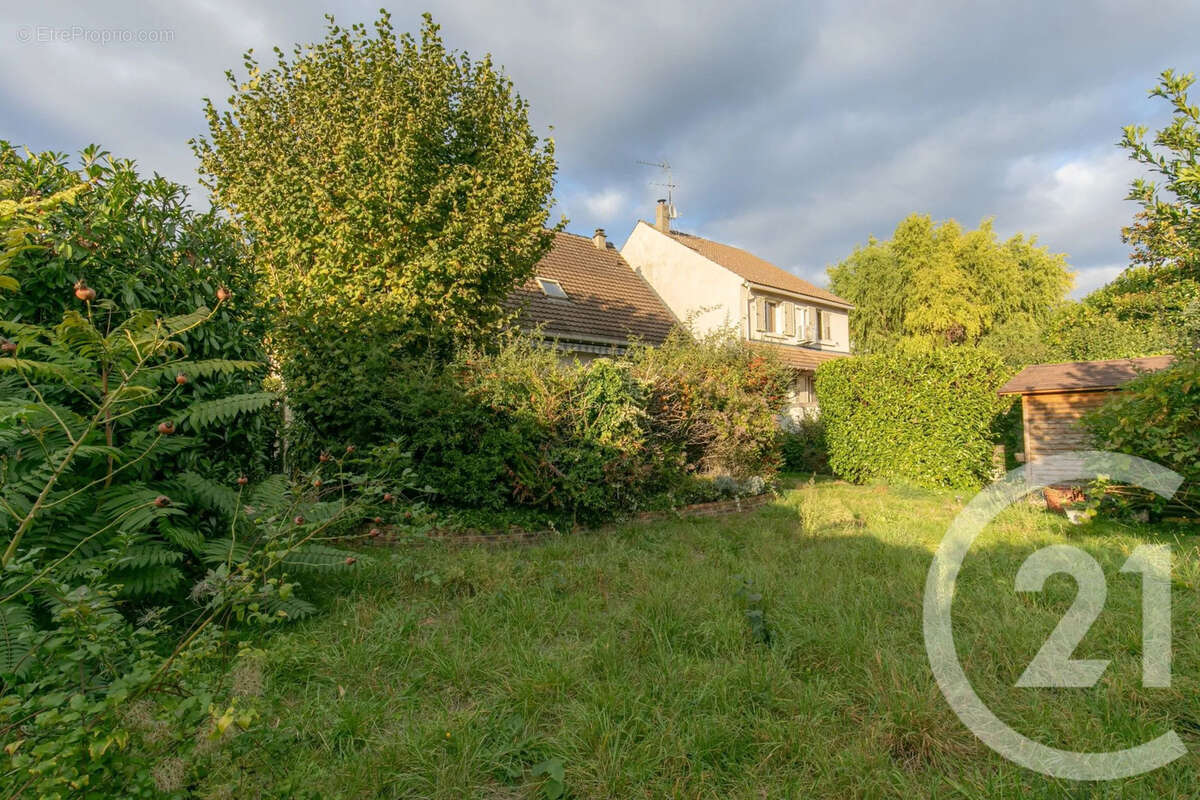 Maison à CHAMPIGNY-SUR-MARNE