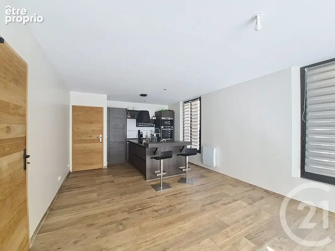 Appartement 4 pièces 101 m² à vendre à Brie-Comte-Robert (77170) - photo 3