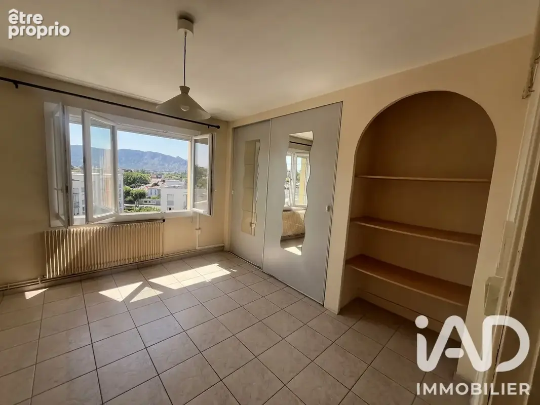 Photo 1 - Appartement à BOURG-LES-VALENCE
