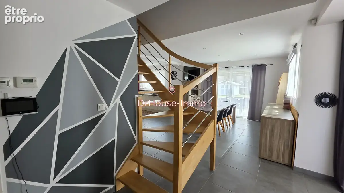 Maison 6 pièces 127 m² à vendre à Change (72560) - photo 13
