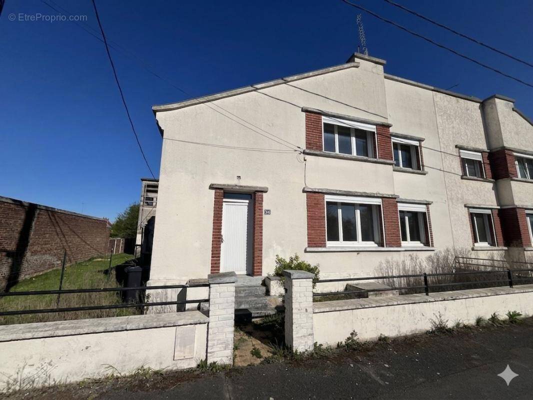 Maison à TERGNIER