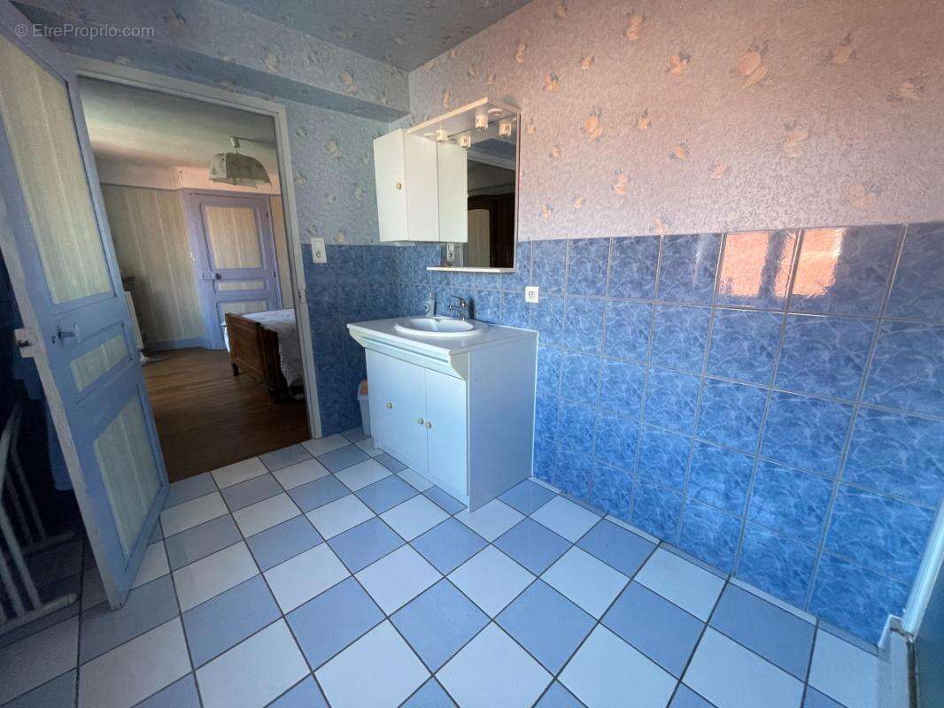 Maison  en pierre de 150 m2 avec grange- atelier-jardin - photo 21