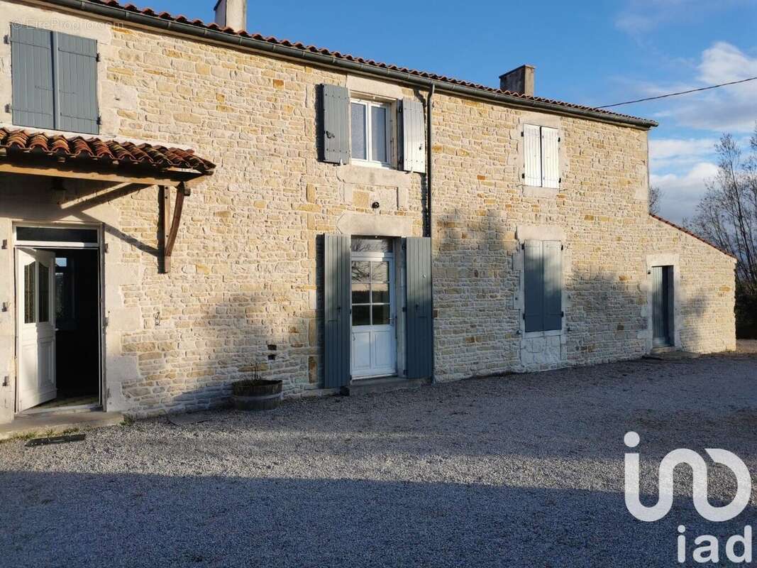 Photo 2 - Maison à MARANS