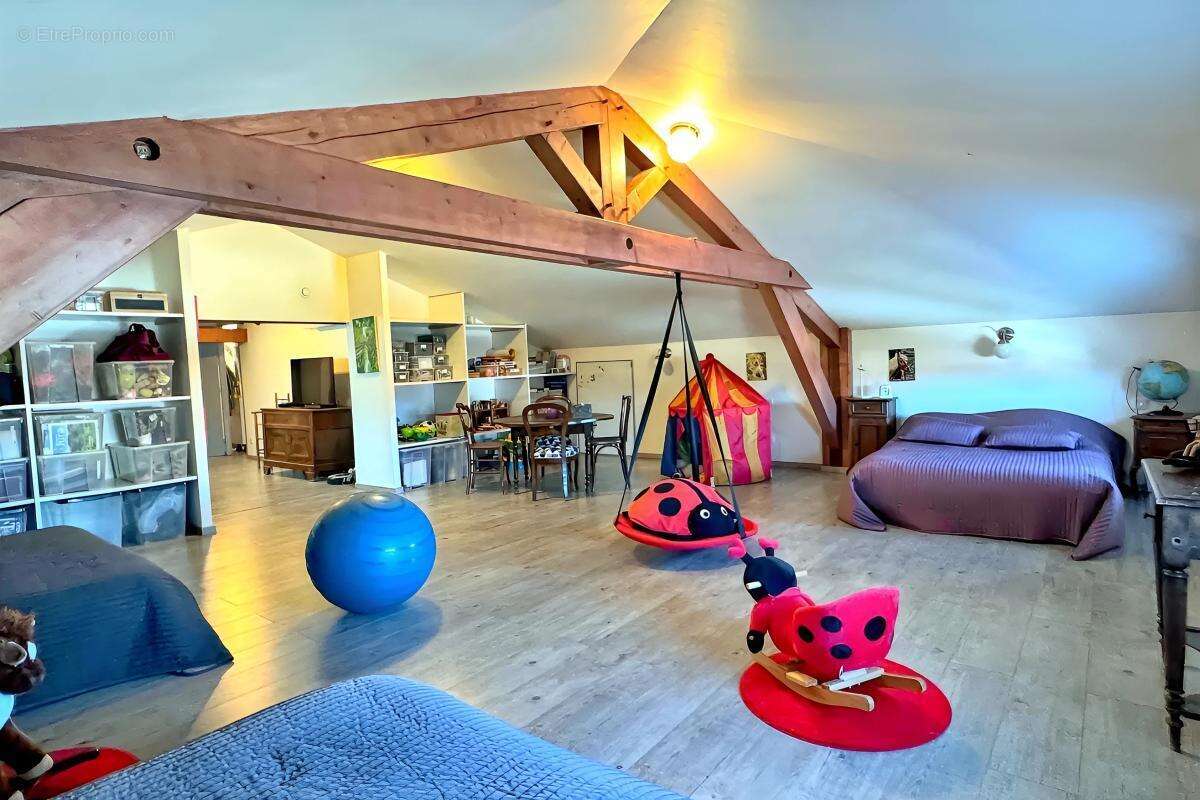 Maison à RIORGES