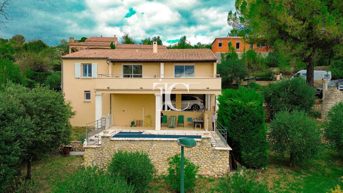 Maison à SAINT-AMBROIX