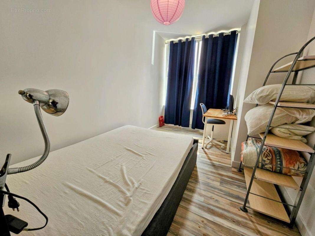 Appartement à FOURAS
