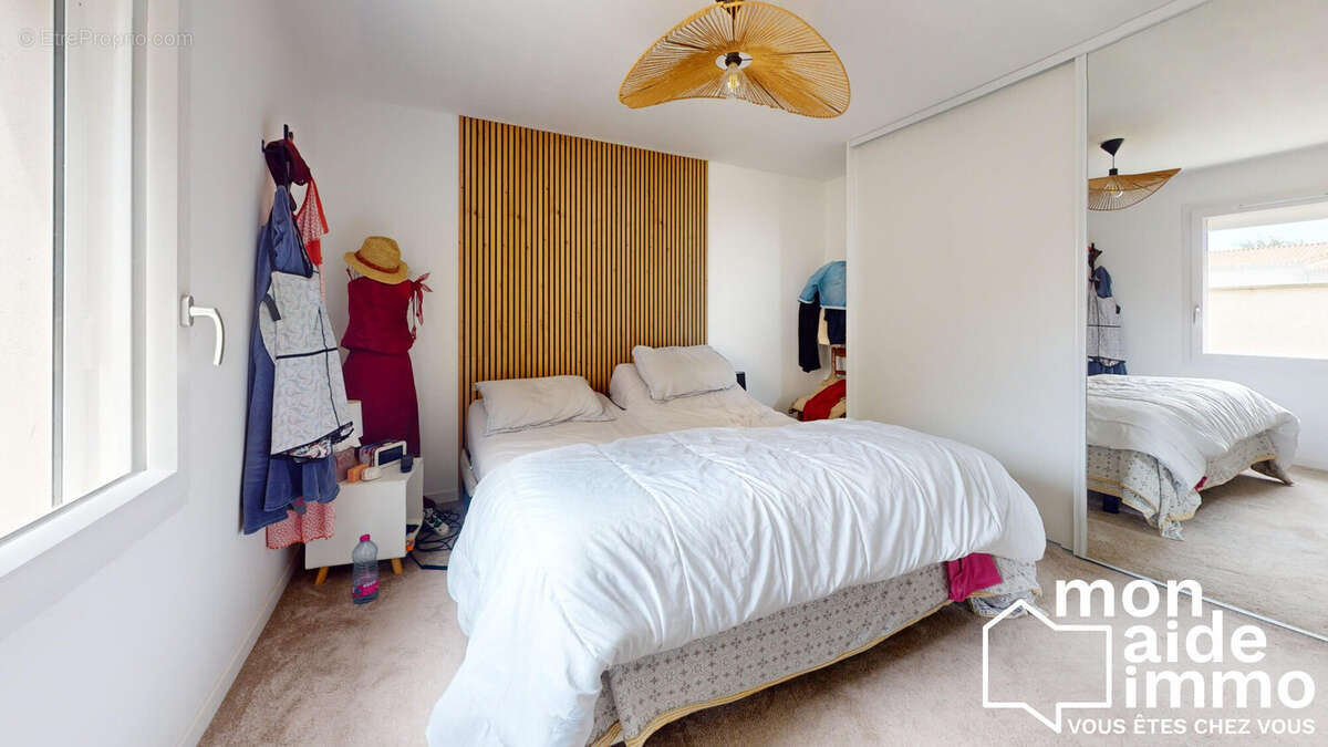 Maison 149 m² à Benet  - photo 5