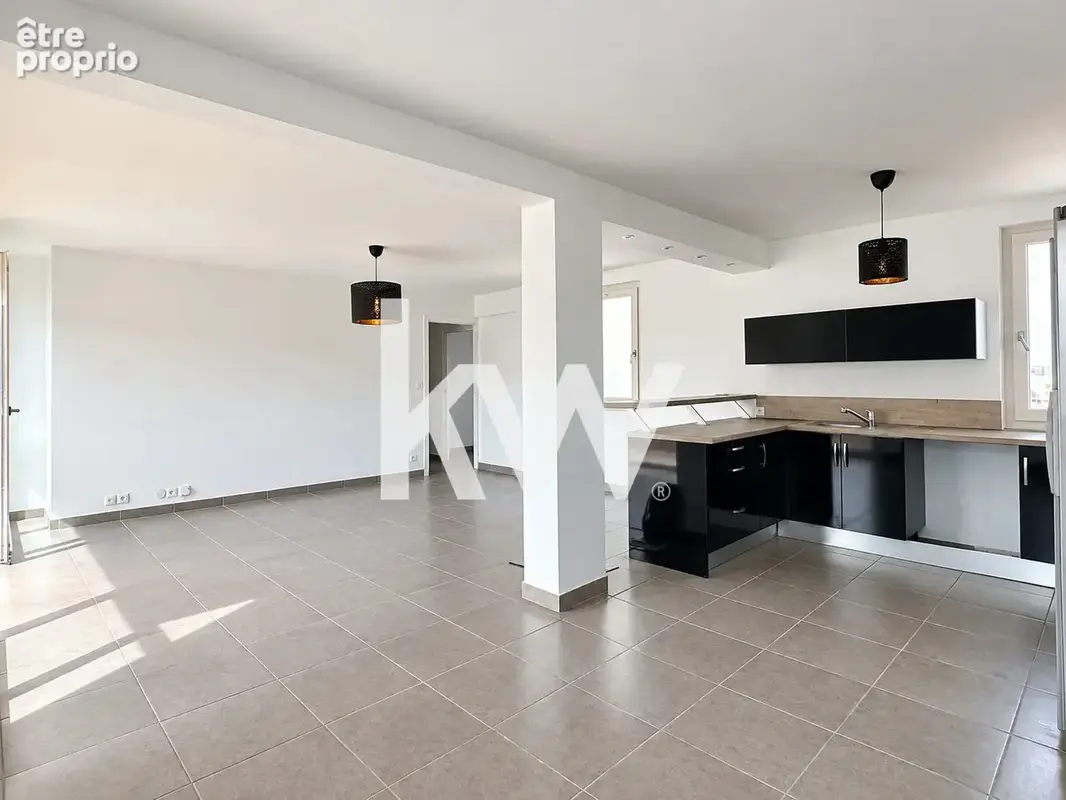 Appartement 3 pièces 67 m² à vendre à Saint-Etienne (42100) - photo 3