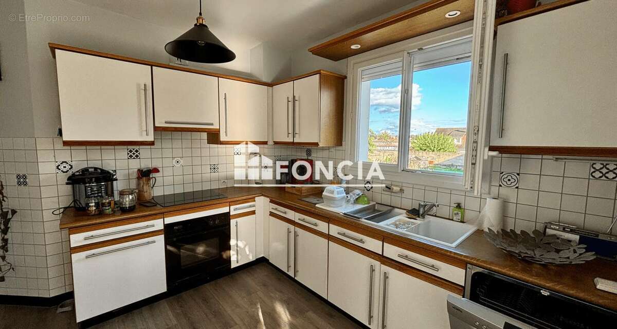 Maison à CHATELLERAULT