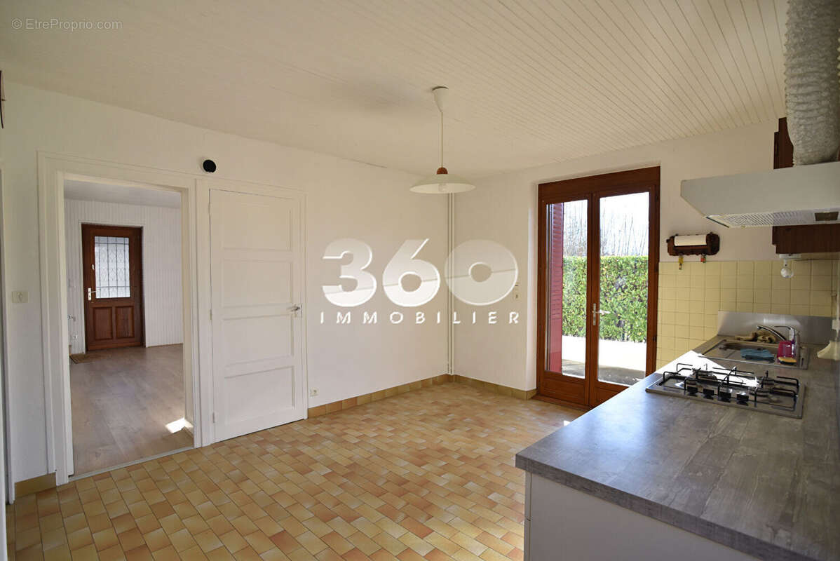 Maison à DRUMETTAZ-CLARAFOND