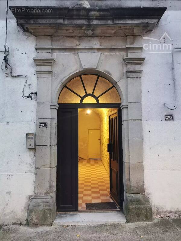 Appartement à JOYEUSE