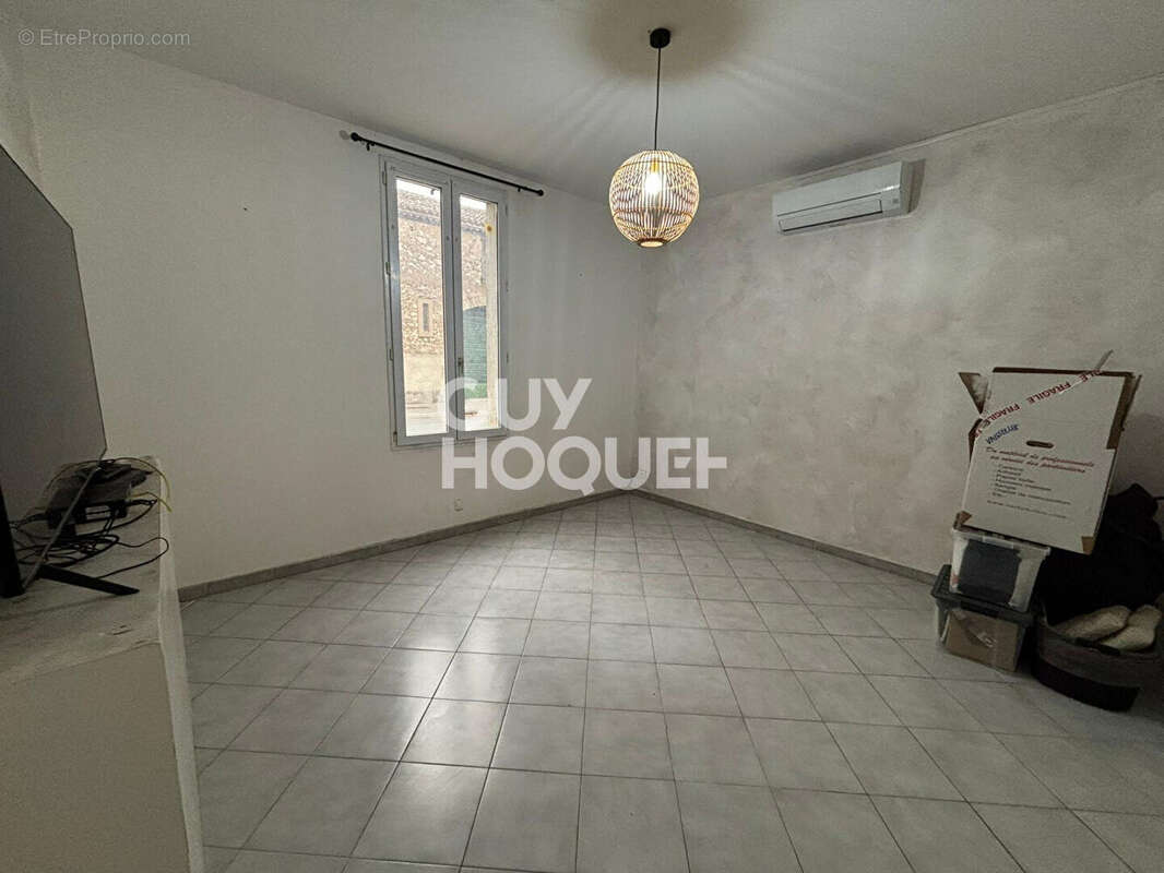 Maison à CUXAC-D&#039;AUDE