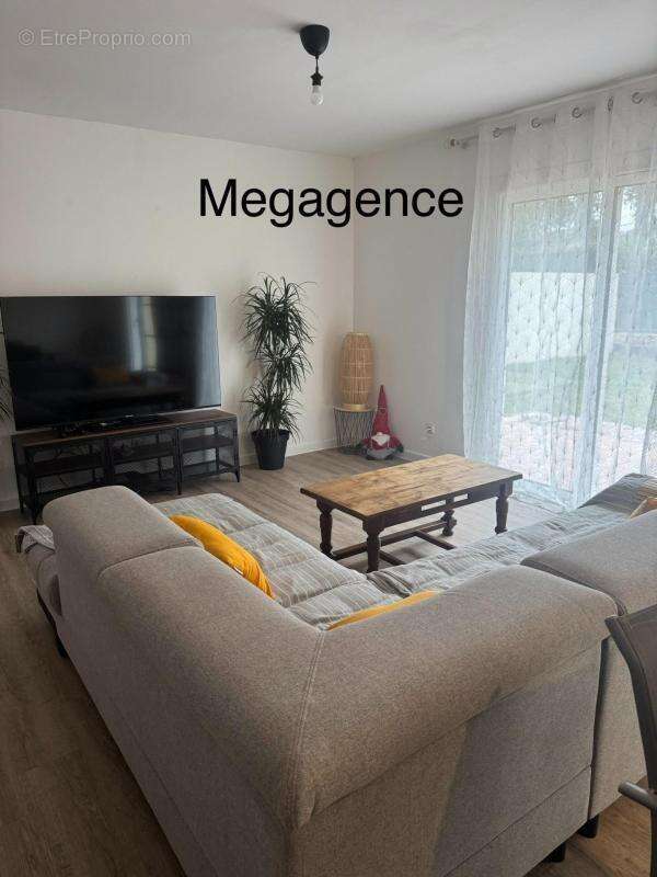 Maison à SOLLIES-PONT