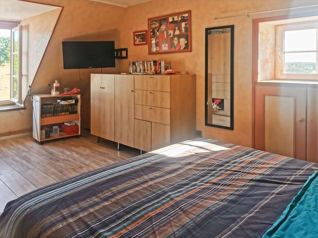 Maison à FAVERDINES