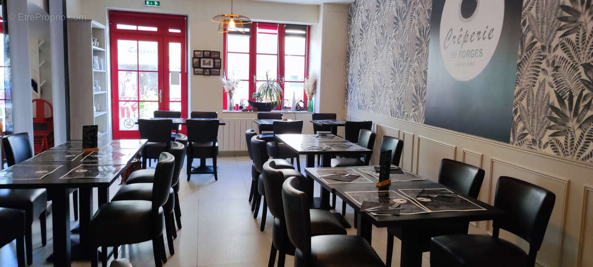 Commerce à CHAILLAND