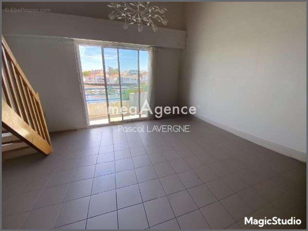 Appartement - Centre-ville de Saint-Gilles-Croix-de-Vie - photo 2